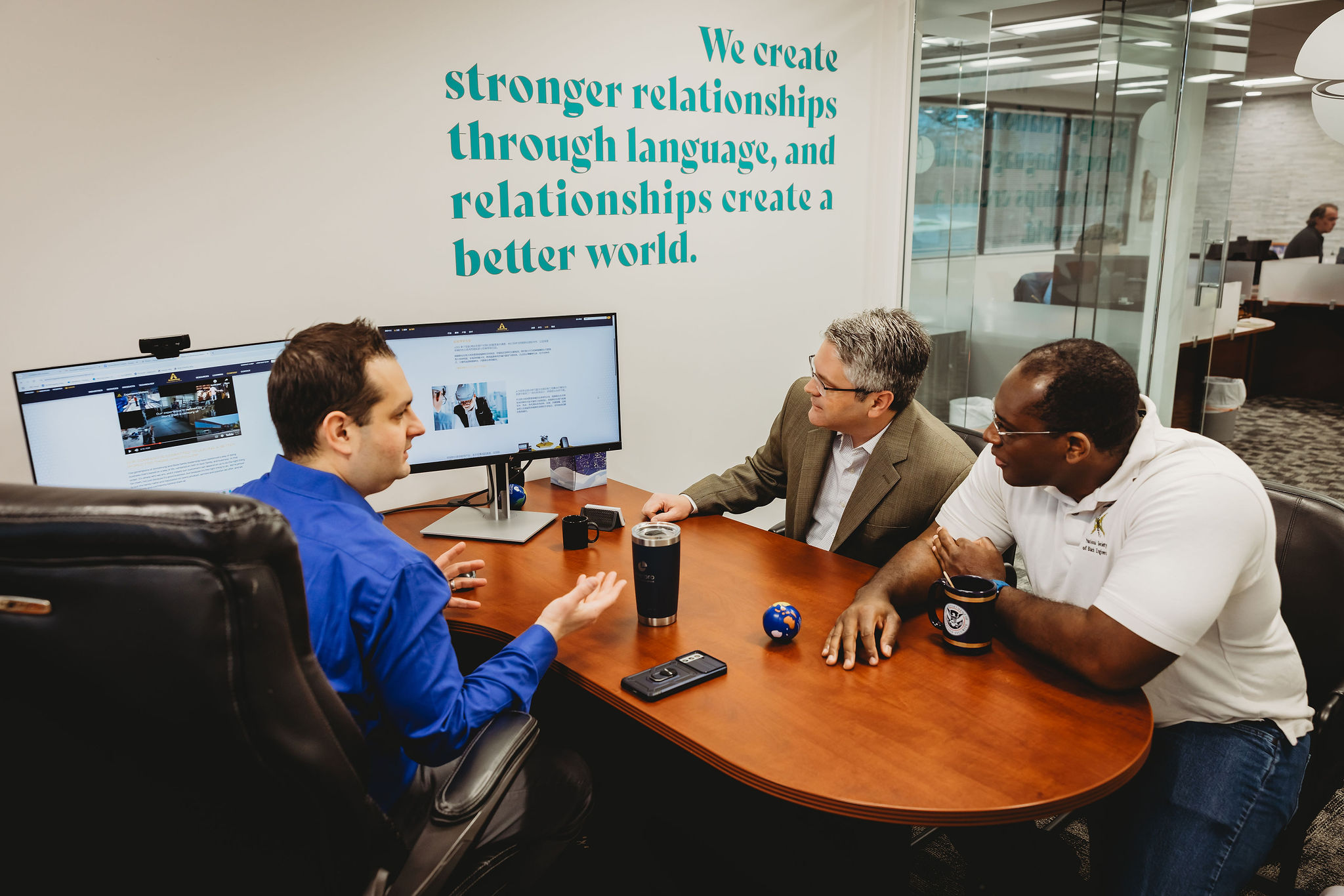 Interpro’s leadership collaborating with clients on global growth translation strategies.