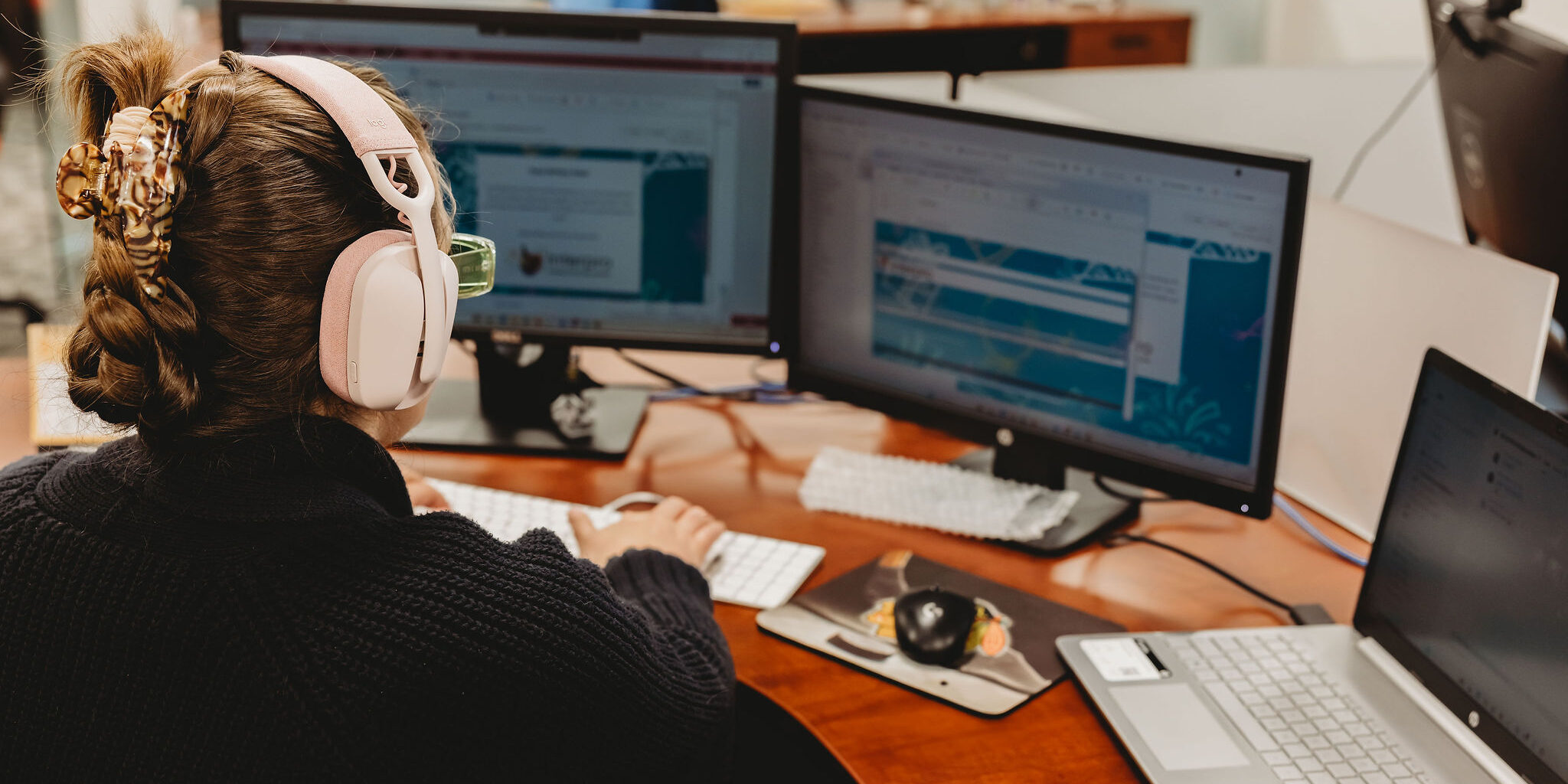 A professional graphic highlighting 12 actionable strategies businesses can use to reduce translation expenses without sacrificing quality.